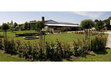Словакия Hotel Veľký Meder, Велки Медер, Екстериор